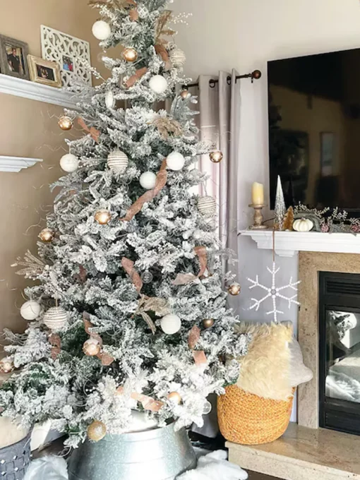 Mountain pine Pre Lit Flocked Christmas Tree